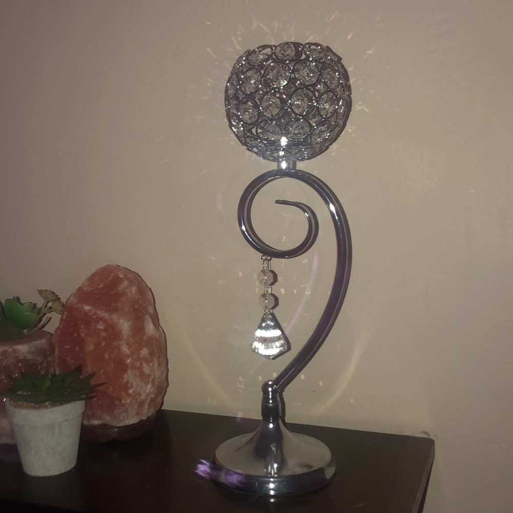 Home accent piece